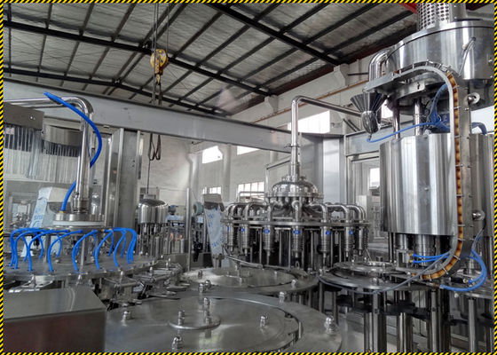 PET Chai Monoblock Máy chiết rót chất lỏng Dễ dàng vệ sinh cho nước ép trái cây tươi nhà cung cấp